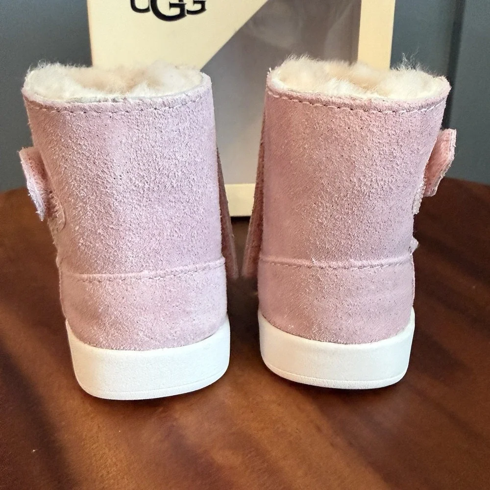 UGG Keelean Sparkle Infant Boots Pink Suede Sheepskin Size 2/3 NIB 6-12M F/W